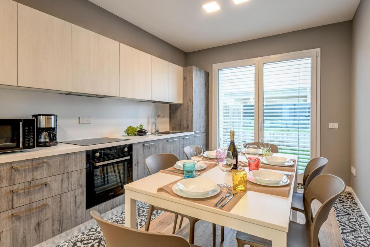 Villette Dolci Luxury Homes Peschiera del Garda Bagian luar foto